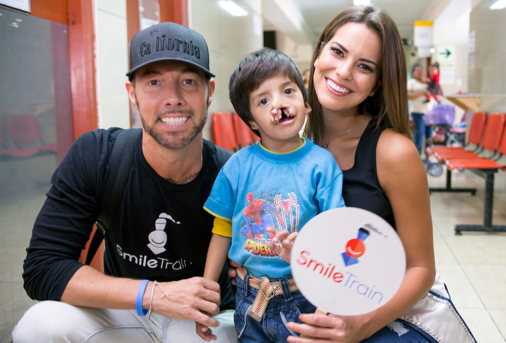 Troy and Miss Universe Peru 2016 Valeria Piazza Vásquez meet a Smile Train cleft patient